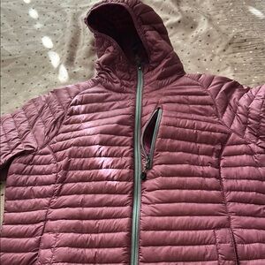 Women's Quilted Jacket in Burgundy
